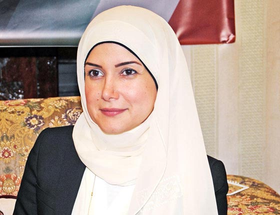 بالفيديو.. نائب كويتي يوجه تهمة لوزيرة الاسكان بسبب حجابها! صورة رقم 1