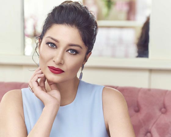 فيديو وصور: نجمة تركية تشوّه وجهها بعمليات التجميل! صورة رقم 4