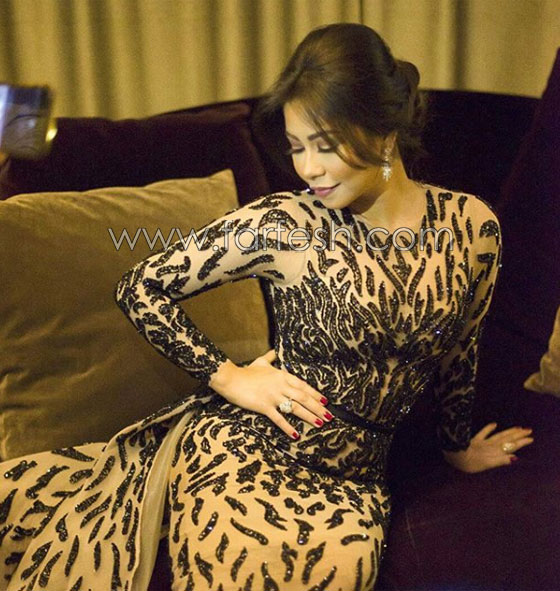 صور شيرين عبد الوهاب بفستان ضيّق تفضح زيادة وزنها وتعيد إشاعة الحمل! صورة رقم 8