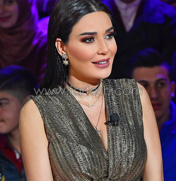 فيديو نادر: سيرين عبد النور بطلة كليب جورج وسوف قبل 24 عاما صورة رقم 4