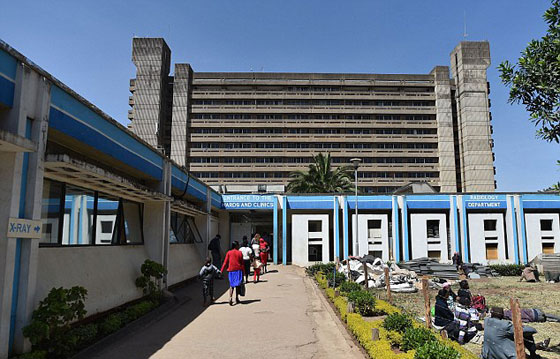 خطأ صادم: جراحون في كينيا يجرون عملية جراحية لمريض بالخطأ في الدماغ! صورة رقم 3