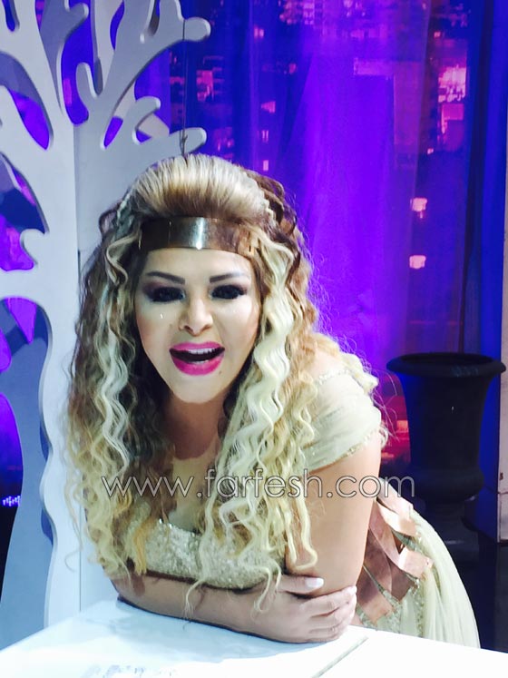 فيديو فلة الجزائرية تصدم جمهورها وتعلن اعتزالها الفن  وهي تذرف الدموع صورة رقم 5