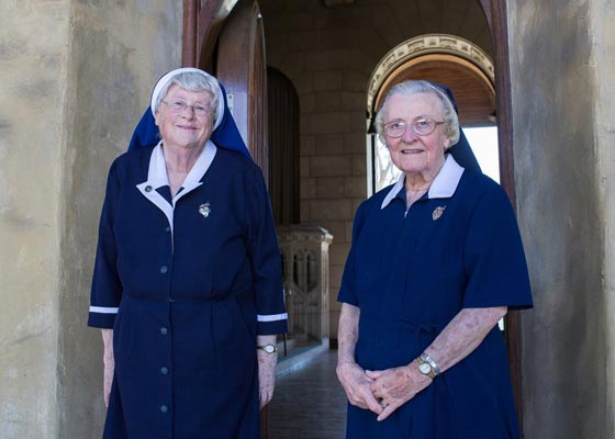 وفاة راهبة تورطت مع كيتي بيري خلال جلسة المحكمة صورة رقم 1 وفاة راهبة تورطت مع كيتي بيري خلال جلسة المحكمة صورة رقم 1