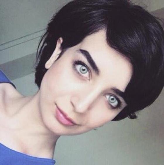 بالفيديو: الكاتبة السعودية نورة المعيقلي توأم الممثلة التركية لميس! صورة رقم 2