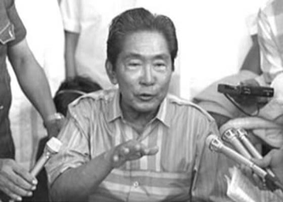 بالصور: أطرف غرائب الزعماء العالميين المضحكة والشاذة بينهم زعيم عربي صورة رقم 6 بالصور: أطرف غرائب الزعماء العالميين المضحكة والشاذة بينهم زعيم عربي صورة رقم 6