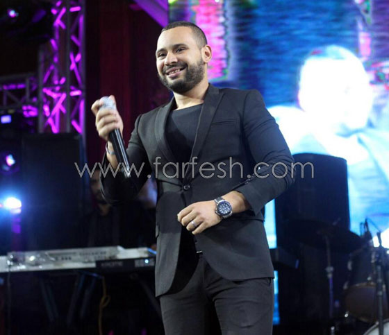  هل منع هاني شاكر المطرب المغربي محمد الريفي من الغناء في مصر؟  صورة رقم 3