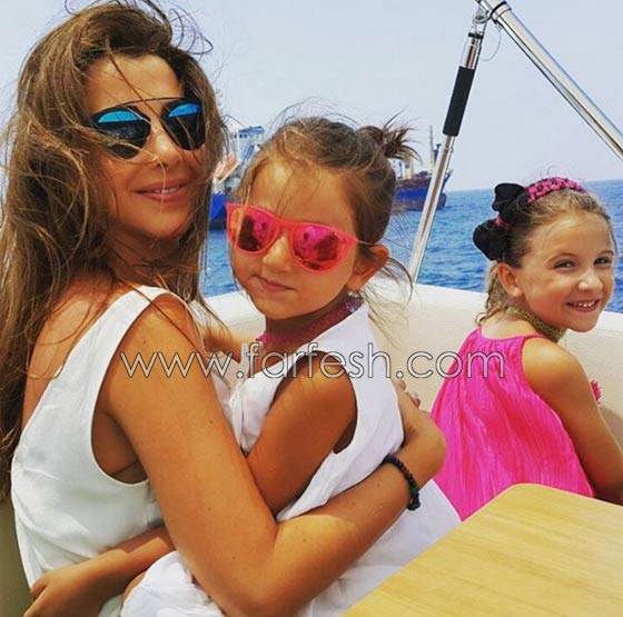 شاهد فيديو إبنة نانسي عجرم (ايلا) تغني (معقول الغرام)  صورة رقم 5