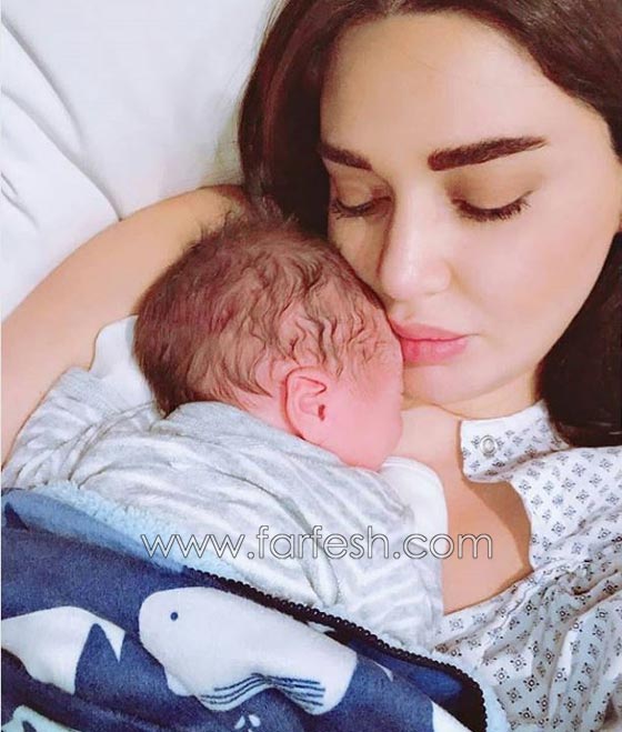  الصورة الأولى للفنانة سيرين عبد النور مع مولودها كريستيانو صورة رقم 1