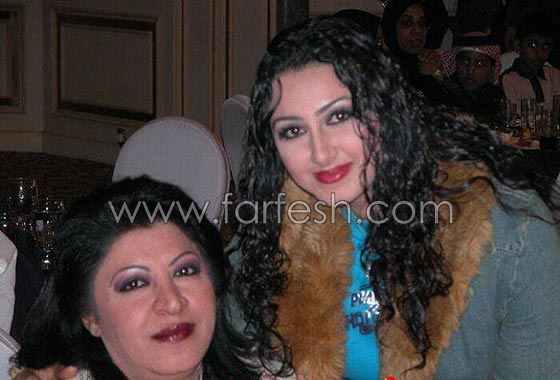 حصريا بمناسبة عيد الأم: صور 50  فنانة عربية مع أمهاتهن (ج. 1) صورة رقم 23