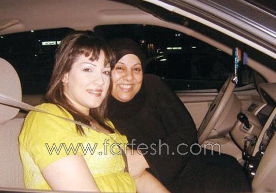 حصريا بمناسبة عيد الام: صور 50 فنانة عربية مع امهاتهن (ج. 2) صورة رقم 16