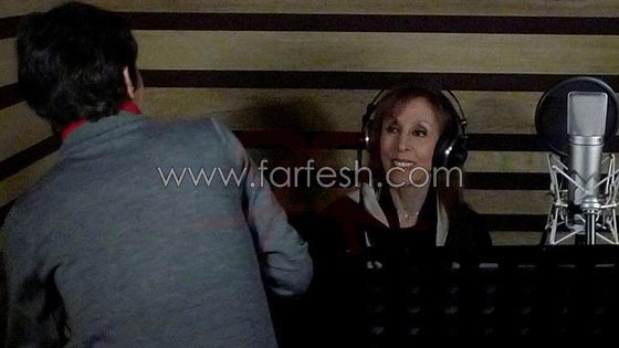 فيديو فيروز بأغنية (اللي بدّو يصير): مقارنة مع الاغنية العالمية الاصلية   صورة رقم 9