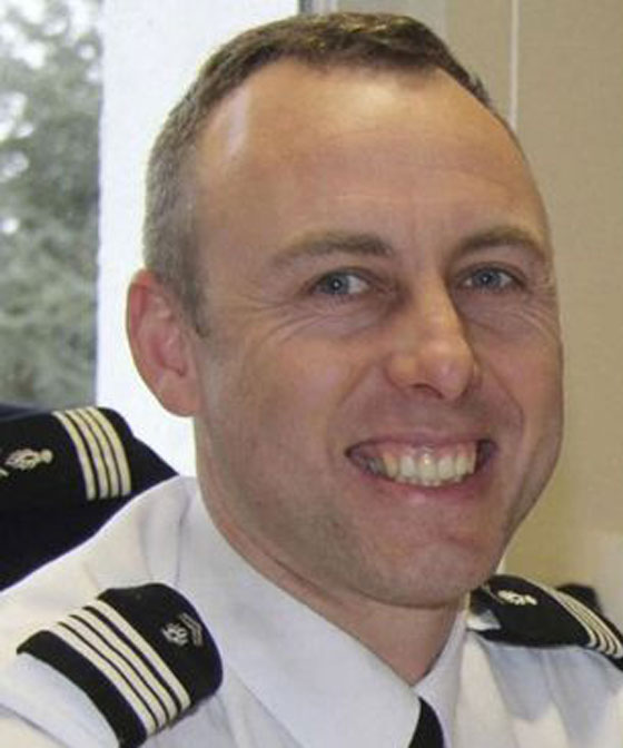 وفاة شرطي فرنسي متأثرا بجراحه خلال الهجوم الارهابي بجنوب البلاد صورة رقم 3 وفاة شرطي فرنسي متأثرا بجراحه خلال الهجوم الارهابي بجنوب البلاد صورة رقم 3