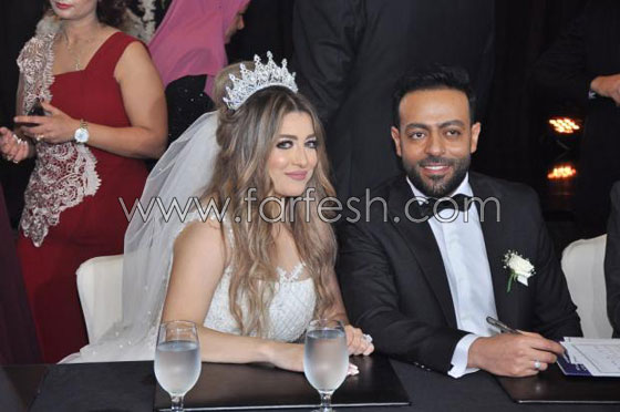  النجم تامر عاشور يفجّر مفاجأة: طلّقت زوجتي في شهر العسل! صورة رقم 1