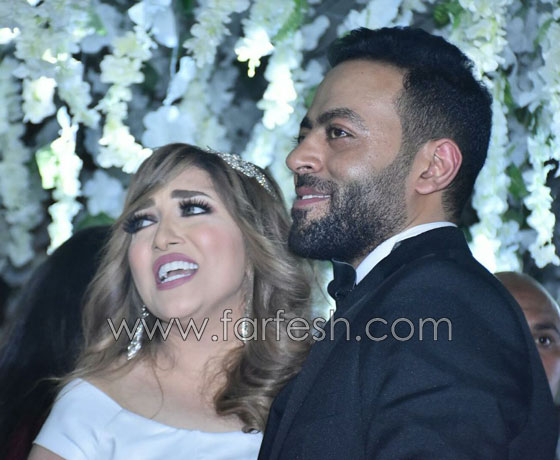  النجم تامر عاشور يفجّر مفاجأة: طلّقت زوجتي في شهر العسل! صورة رقم 5