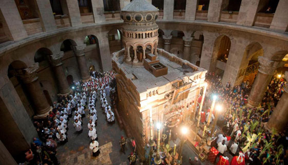 صور الاحتفالات بعيد الفصح المجيد حول العالم صورة رقم 13