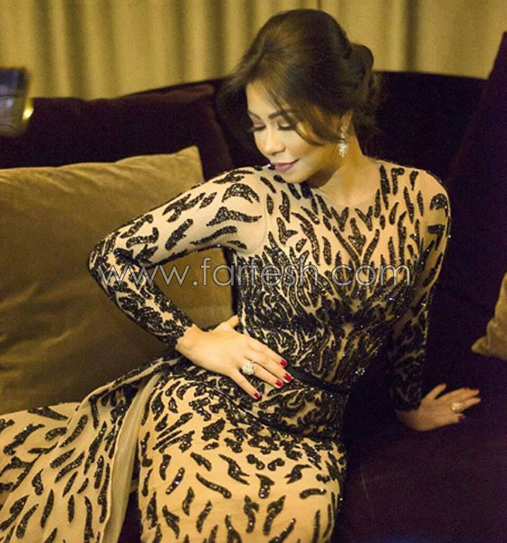 بالفيديو: شيرين عبد الوهاب تطلق مجموعة أزياء تحمل اسمها..  صورة رقم 4