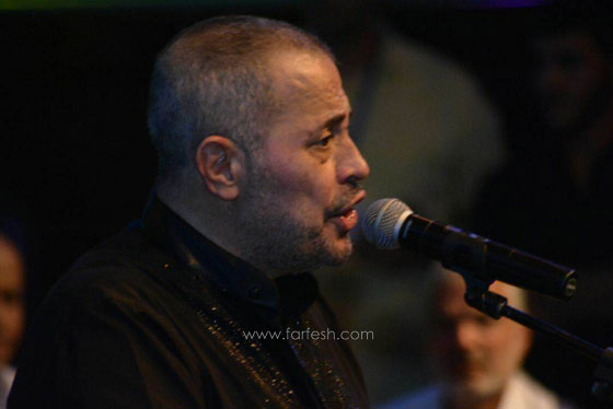 جورج وسوف يعطي الفنانين درسا في التواضع: أحيا بحب الناس ولا احرج أي معجب صورة رقم 9