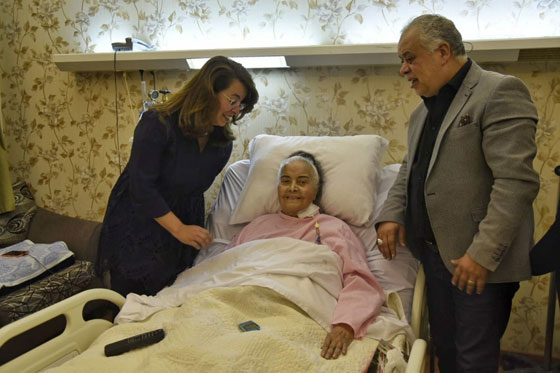 صور مديحة يسري، 99 عاما، قبل نقلها للمستشفى العسكري صورة رقم 1