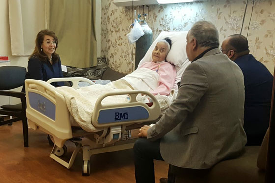 صور مديحة يسري، 99 عاما، قبل نقلها للمستشفى العسكري صورة رقم 4