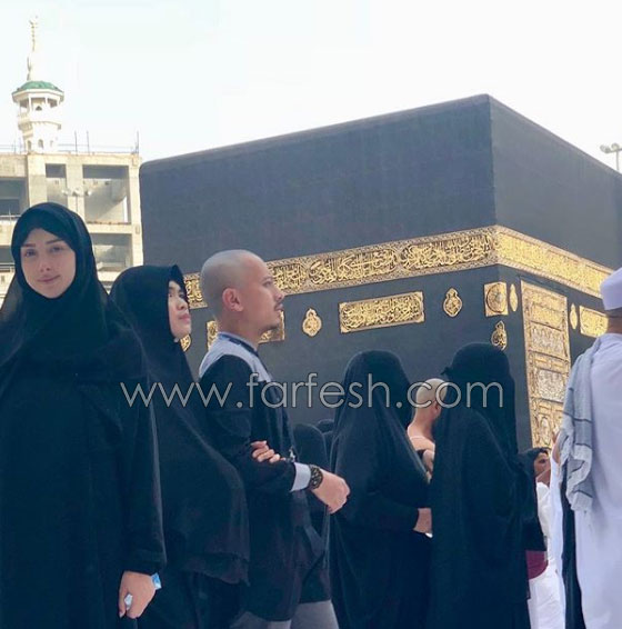 صور تامر حسني وبسمة بوسيل يعتمران وفيديو اغنية تامر (الموضوع فيك)  صورة رقم 2