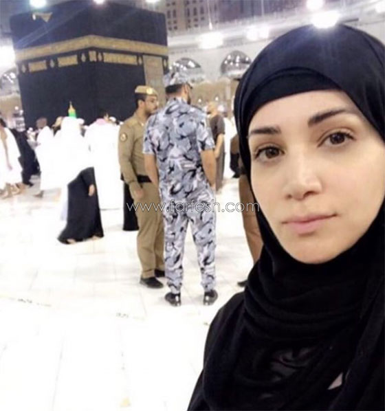 صور وفيديو لمشاهير الفنانين والاعلاميين يؤدون عمرة شهر رمضان صورة رقم 11