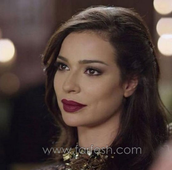 صورة نادين نسيب نجيم بدون مكياج تسحر أنظار الملايين بجمالها  صورة رقم 6