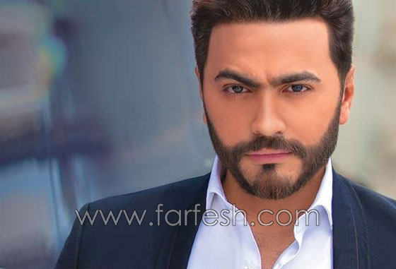 تامر حسني ومحمد هنيدي يمزحان بعد مباراة مصر في المونديال ويشعلان الجمهور صورة رقم 5