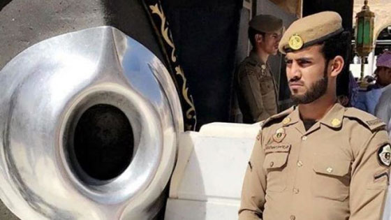 اسرار الحجر الاسود: اطاره من الفضة الخالصة و24 حارسا يوميا صورة رقم 1