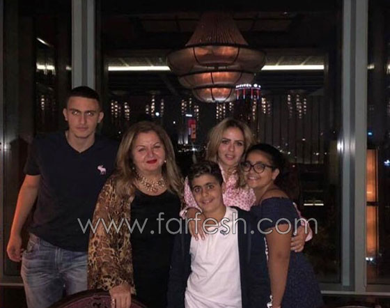 صورة نادية ابنة احمد السقا مع شقيقيها ووالدتها.. وغياب النجم المصري! صورة رقم 1