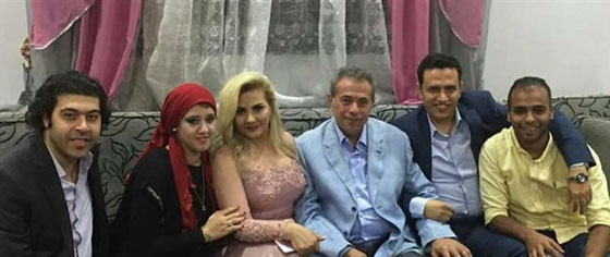 فيديو وصور: بعد خلاف بينهما توفيق عكاشة يعقد قرانه على المذيعة حياة الدرديري صورة رقم 4