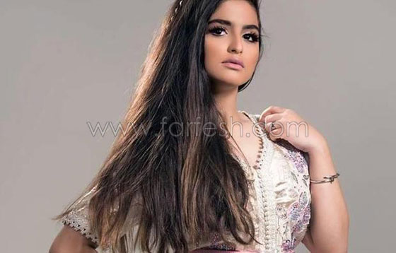 كاميليا ورد تتهم حلا الترك بسرقتها: (ممنوع اللمس) هي تقليد (أموّته بإيدي)  صورة رقم 1
