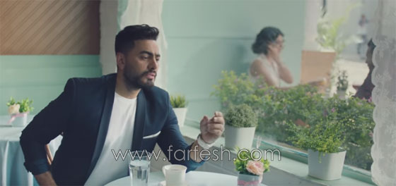 14 ملاحظة على كليب (عيش بشوقك): قلب المقاييس واتهام تامر حسني بالسرقة! صورة رقم 12