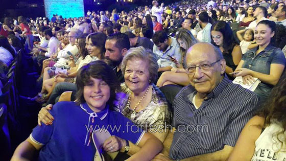 فيديو وصور جوليا بطرس تتالق في حفل صور.. أخرت الحفل بسبب اذان العشاء وبكت على المسرح صورة رقم 2