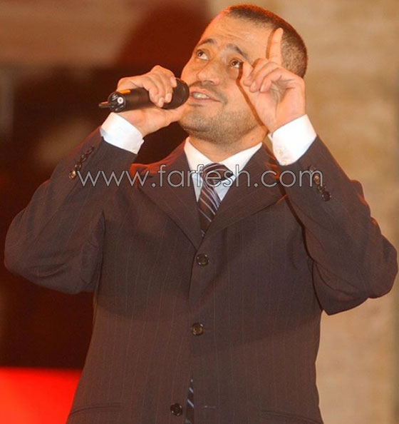فيديو جورج وسوف يغضب من رجال الأمن ويتوقف عن الغناء.. والسبب احد المعجبين صورة رقم 5