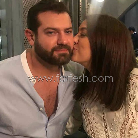 صور قبلات رومانسية من الفنانات لأزواجهن أثارت ضجة كبيرة صورة رقم 9