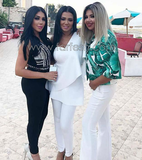 صور النجوم في آخر 24 ساعة: نوال بالهوت شورت وسيلفي ماريتا صورة رقم 6