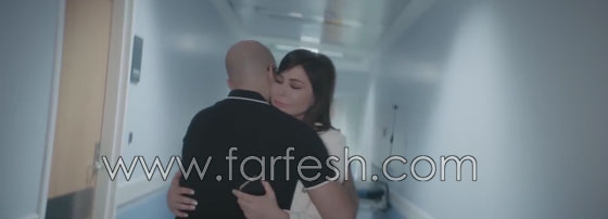 شاعر لبناني يكذّب إليسا وإصابتها بالسرطان: كان عليها شكر ربها وليس اصدقائها! صورة رقم 9