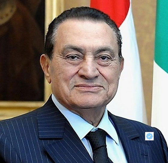 طلعت زكريا: الرئيس مبارك تكفل بمصاريف علاجي ودفع 8 ملايين جنيه! صورة رقم 7