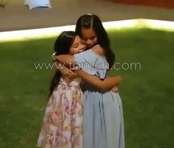 فيديو شيرين عبد الوهاب ترقص مع ابنتيها على انغام (مشاعر) صورة رقم 3