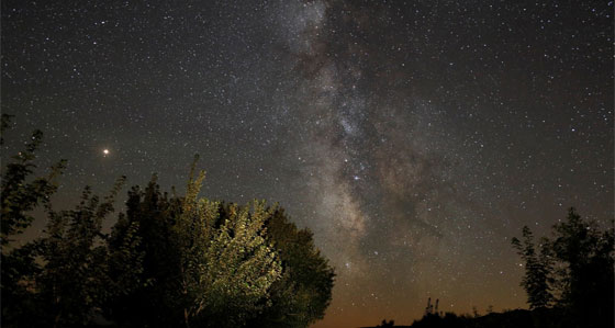 بالفيديو والصور.. لقطات مدهشة لزخة الشهب السماوية صورة رقم 16 بالفيديو والصور.. لقطات مدهشة لزخة الشهب السماوية صورة رقم 16