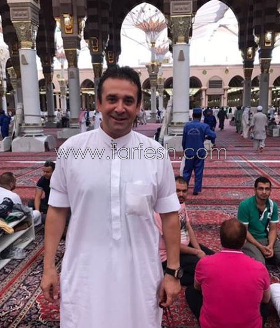 بالصور: نجوم الفن يؤدون فريضة الحج.. صورة رقم 1