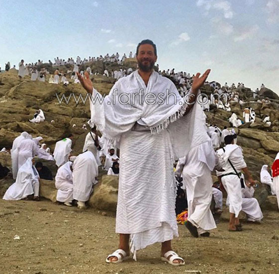 بالصور: نجوم الفن يؤدون فريضة الحج.. صورة رقم 4