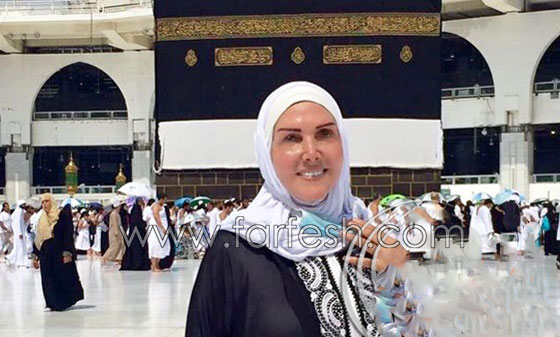 بالصور: نجوم الفن يؤدون فريضة الحج.. صورة رقم 2