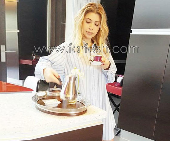 صور عفوية للنجمات أثناء إعدادهن للطعام داخل المطبخ صورة رقم 2