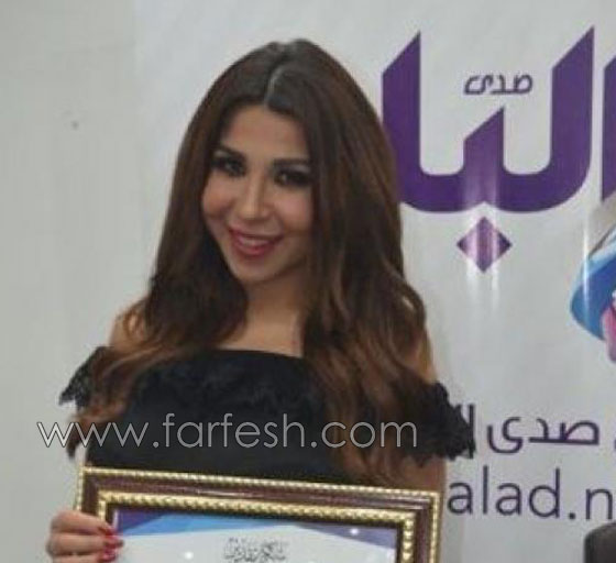 بالفيديو والصور: شبيهة نانسي عجرم ممثلة مصرية تقول بعصبية: جمالي طبيعي ولم أعمل تجميل مثله صورة رقم 5