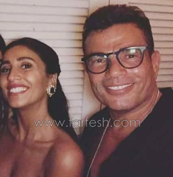 بالصور: عمرو دياب في الجونة ينطلق بدراجة هوائية وتلاحقه دينا الشربيني صورة رقم 7