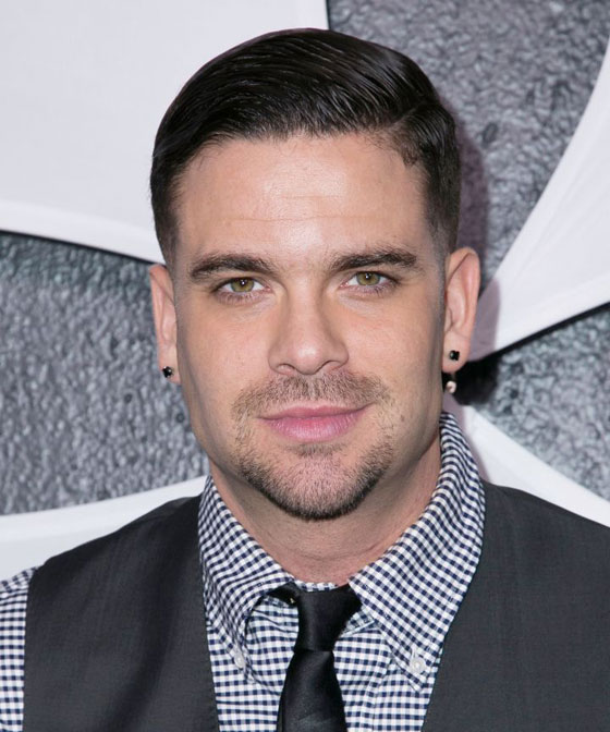 10 نجوم ونجمات عالميين وعرب هربوا من ضغوط الحياة بالانتحار  صورة رقم 9