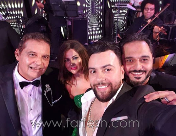 فيديو فرح ابن محسن جابر: تامر حسنى يغني مع مصطفى قمر وإيهاب توفيق   صورة رقم 8