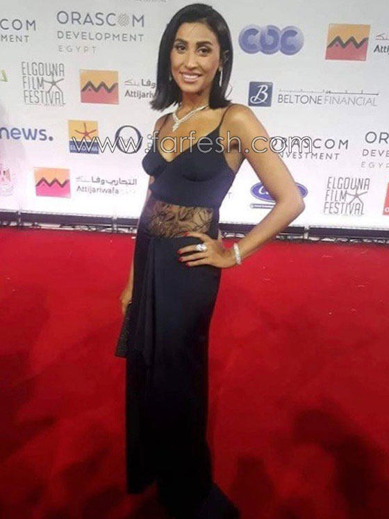 عروض مغرية جداً لـ دينا الشربيني من نجلي عادل إمام صورة رقم 4