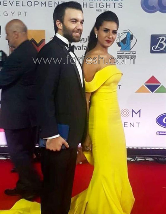 اطلالات النجمات في مهرجان الجونة: الأسوأ دينا الشربيني، نيللي كريم وأمينة خليل! صورة رقم 15
